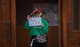 爆料明星进厂视频播放在线观看,独家视频带你探秘明星进厂幕后